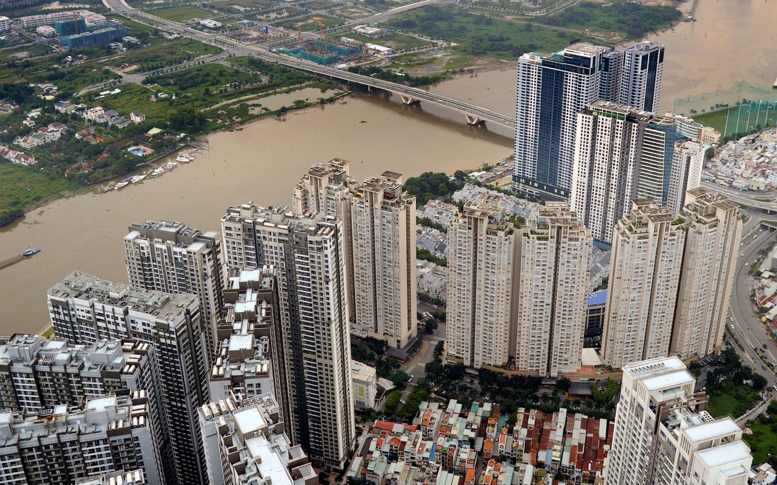 Nhà đầu tư tại miền Bắc đố bộ miễn Nam