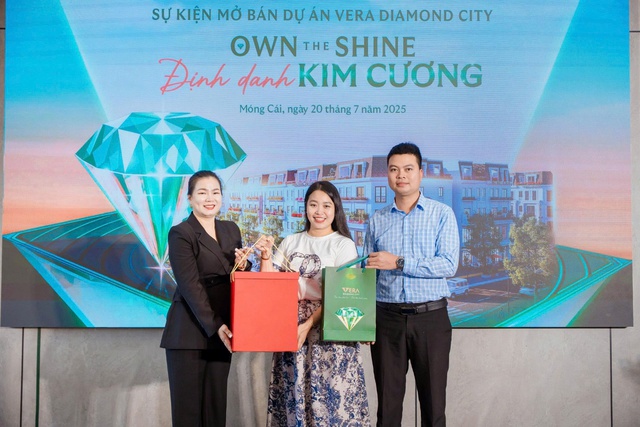 Sự kiện mở bán Vera Diamond City