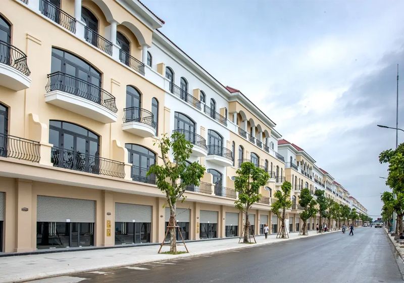 Mặt tiền và tầng trệt của shophouse