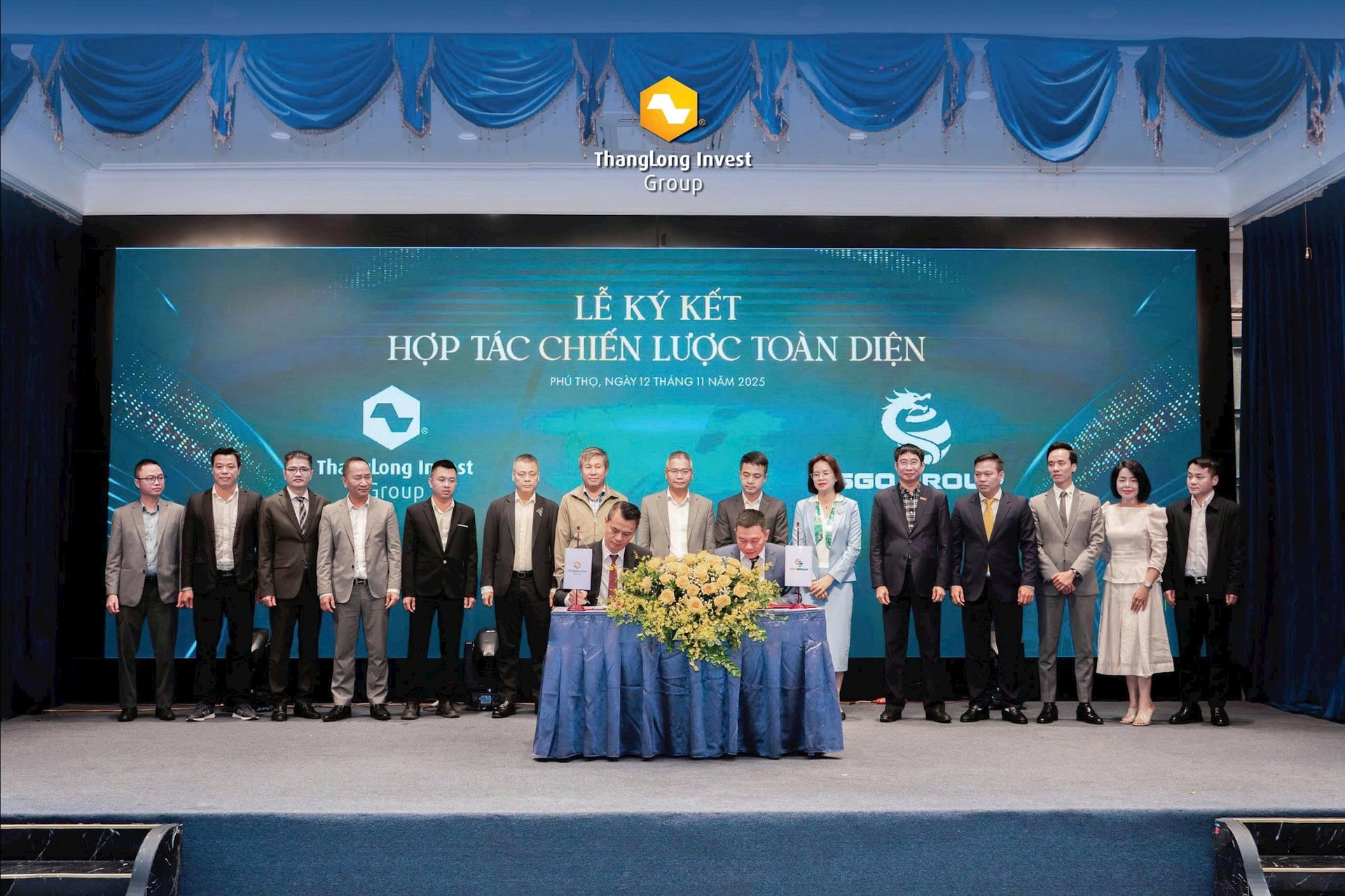 Kí kết hợp tác chiến lược toàn diện