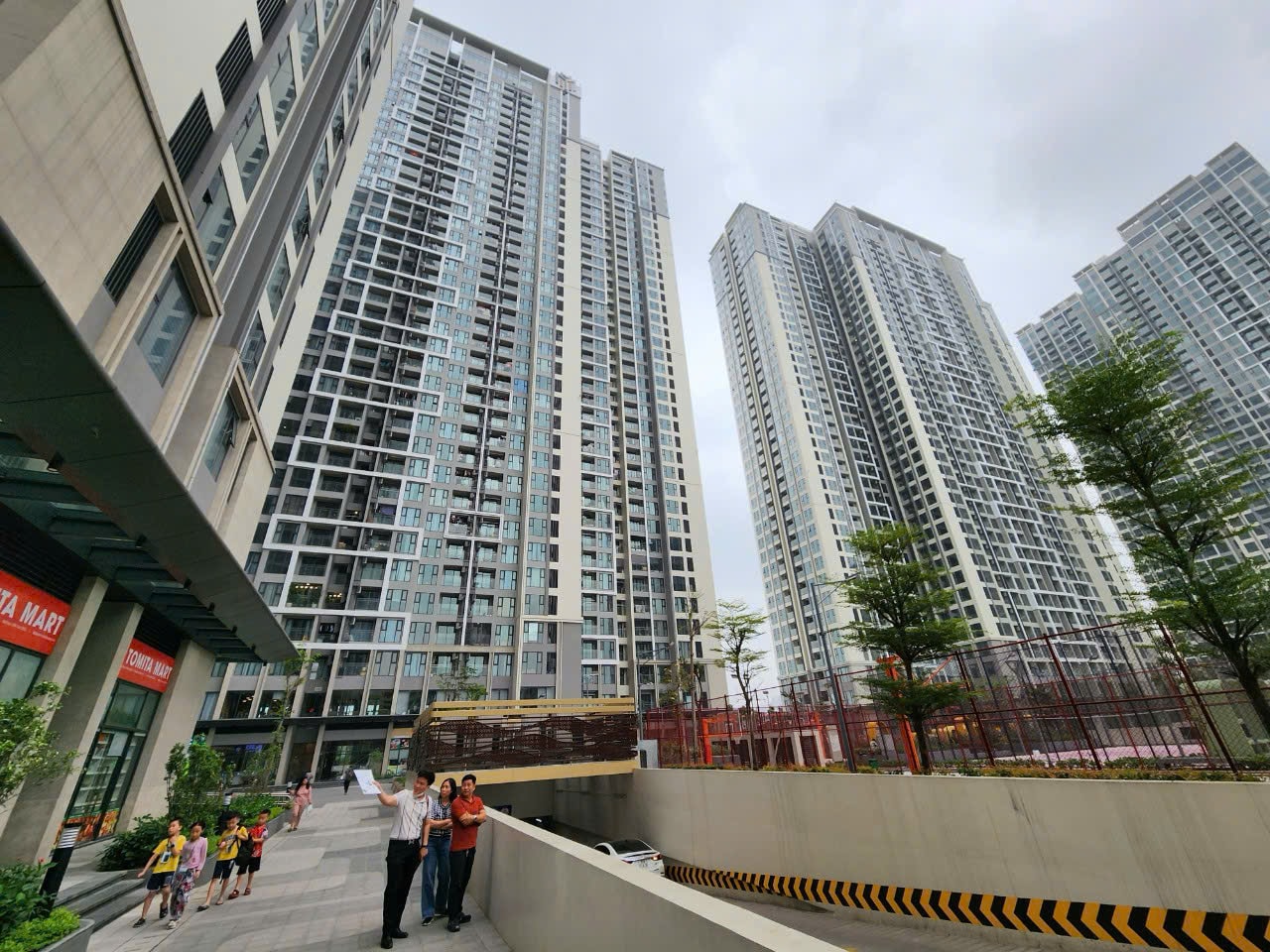 Giá nhà neo ở mức cao