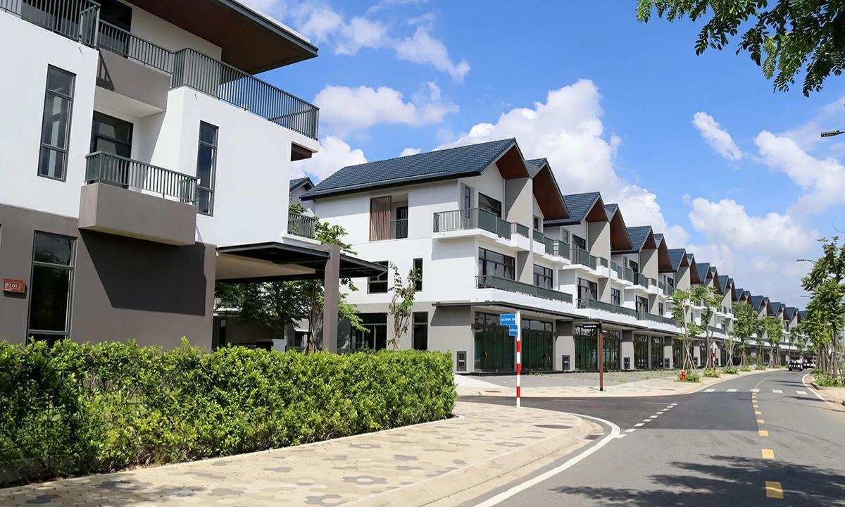 Thị trường bất động sản sôi động trong sự cẩn trọng