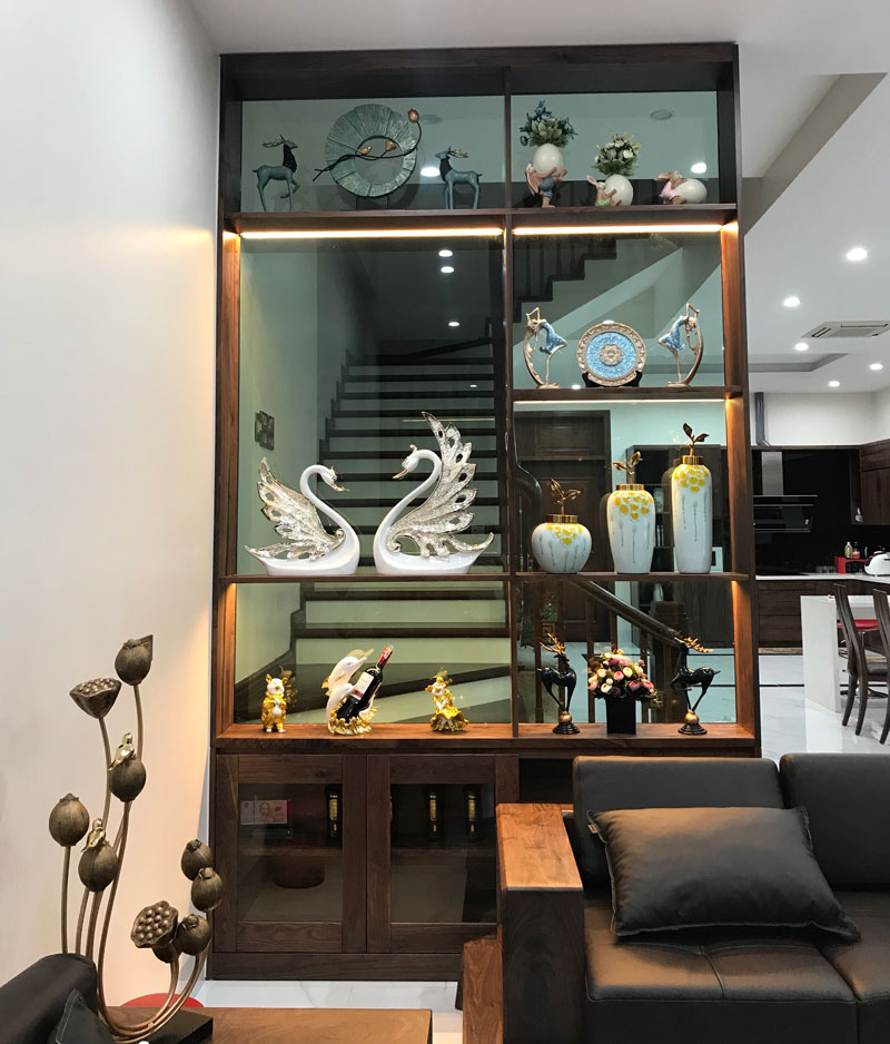 Tủ trưng bày trong không gian phòng khách