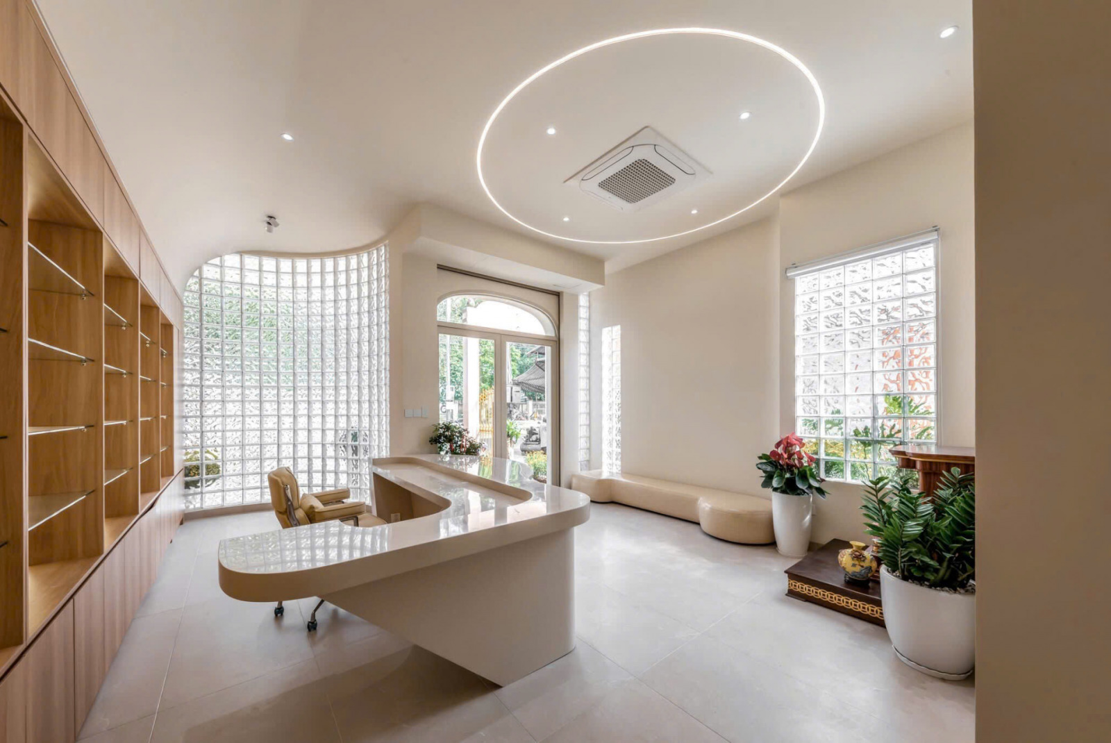 Thiết kế nhà phố sử dụng vật liệu gạch kính