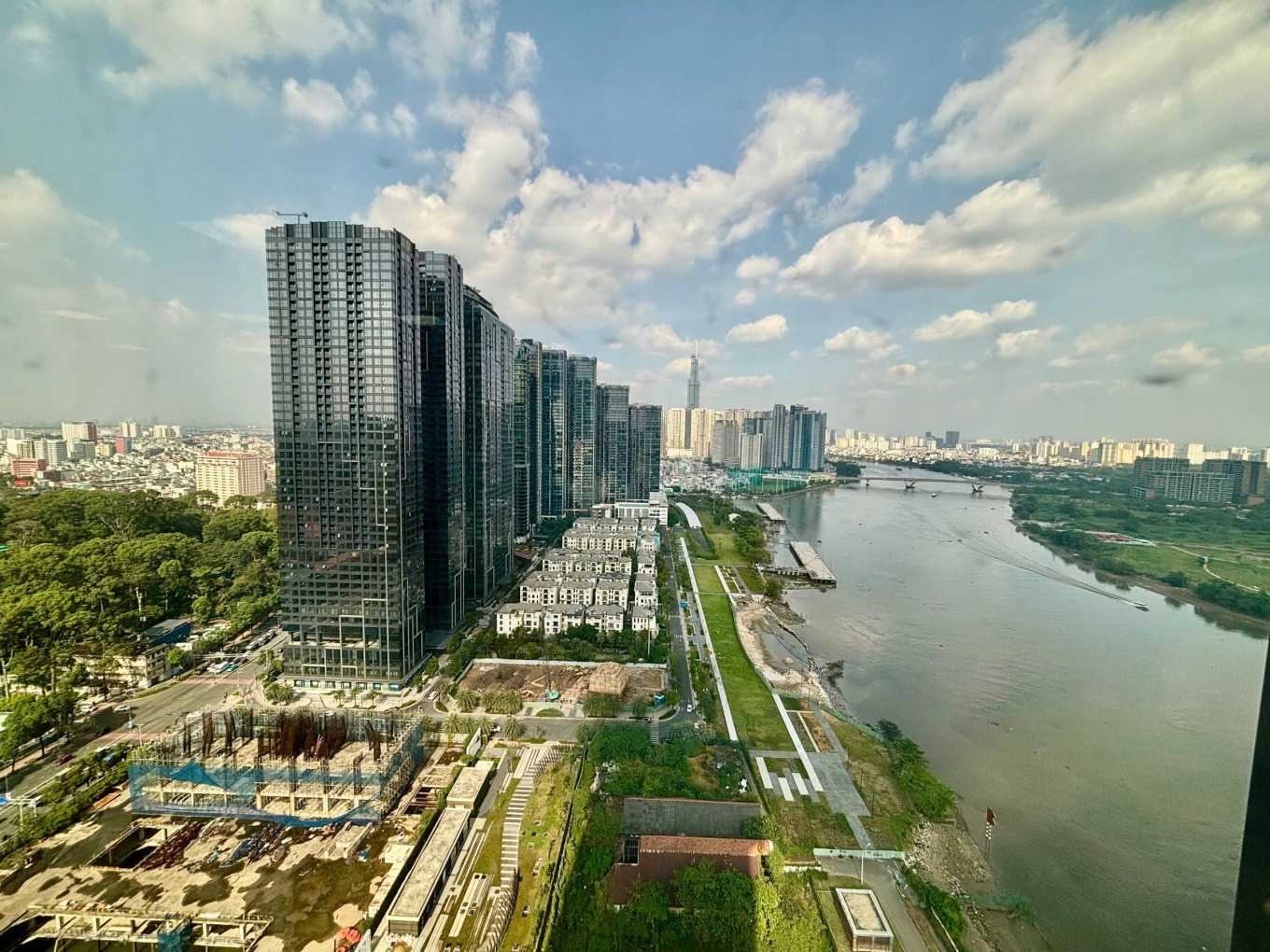 Nguyên nhân khiến mặt bằng giá căn hộ tại tp.HCM tăng cao