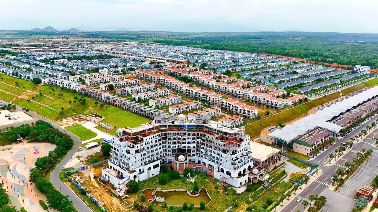 Siết chặt giao dịch đất
