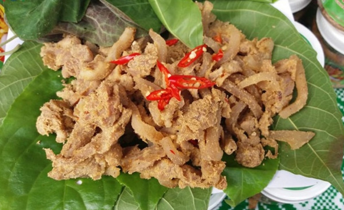 Thịt lợn chua Cao Bằng