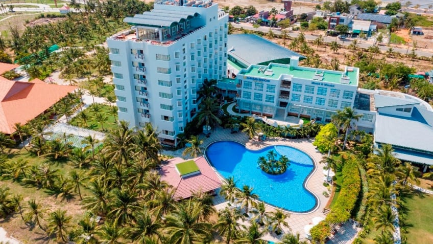 Hệ thống resort 4 sao đẳng cấp tại bãi biển Ninh Chữ