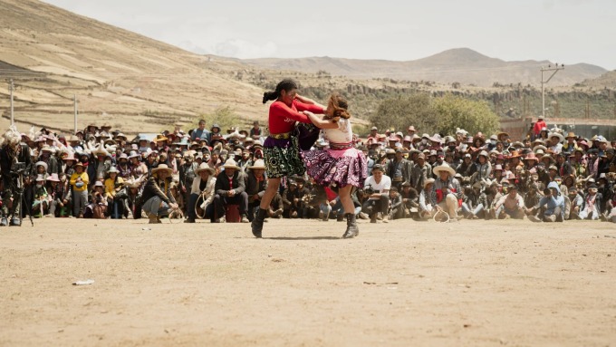 Lễ hội đánh nhau tại Peru
