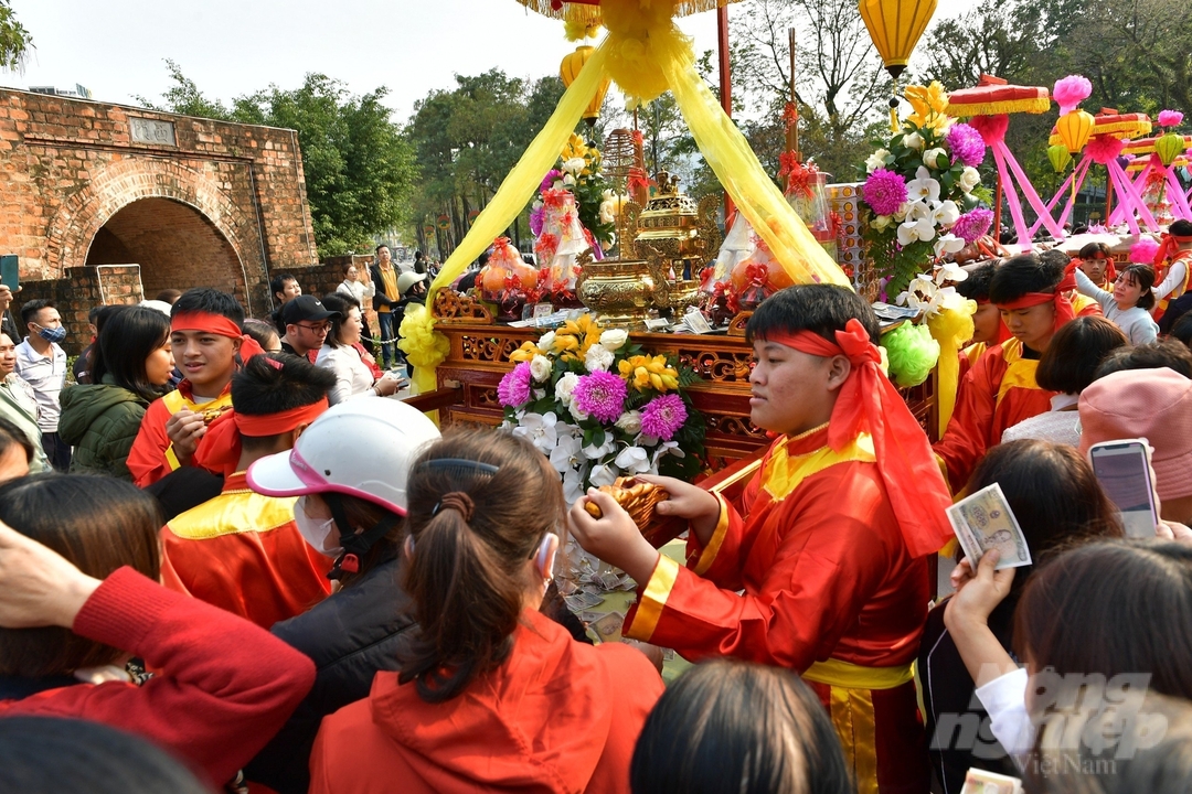 Lễ hội thu hút được đông đảo du khách ghé tham quan
