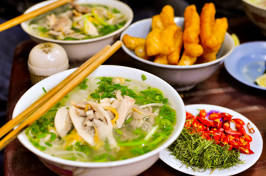 Phở gà số 1 Hàng Điếu