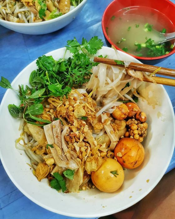 Phở gà trộn Phương Béo