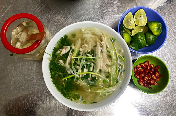 Phở Hà phố cổ