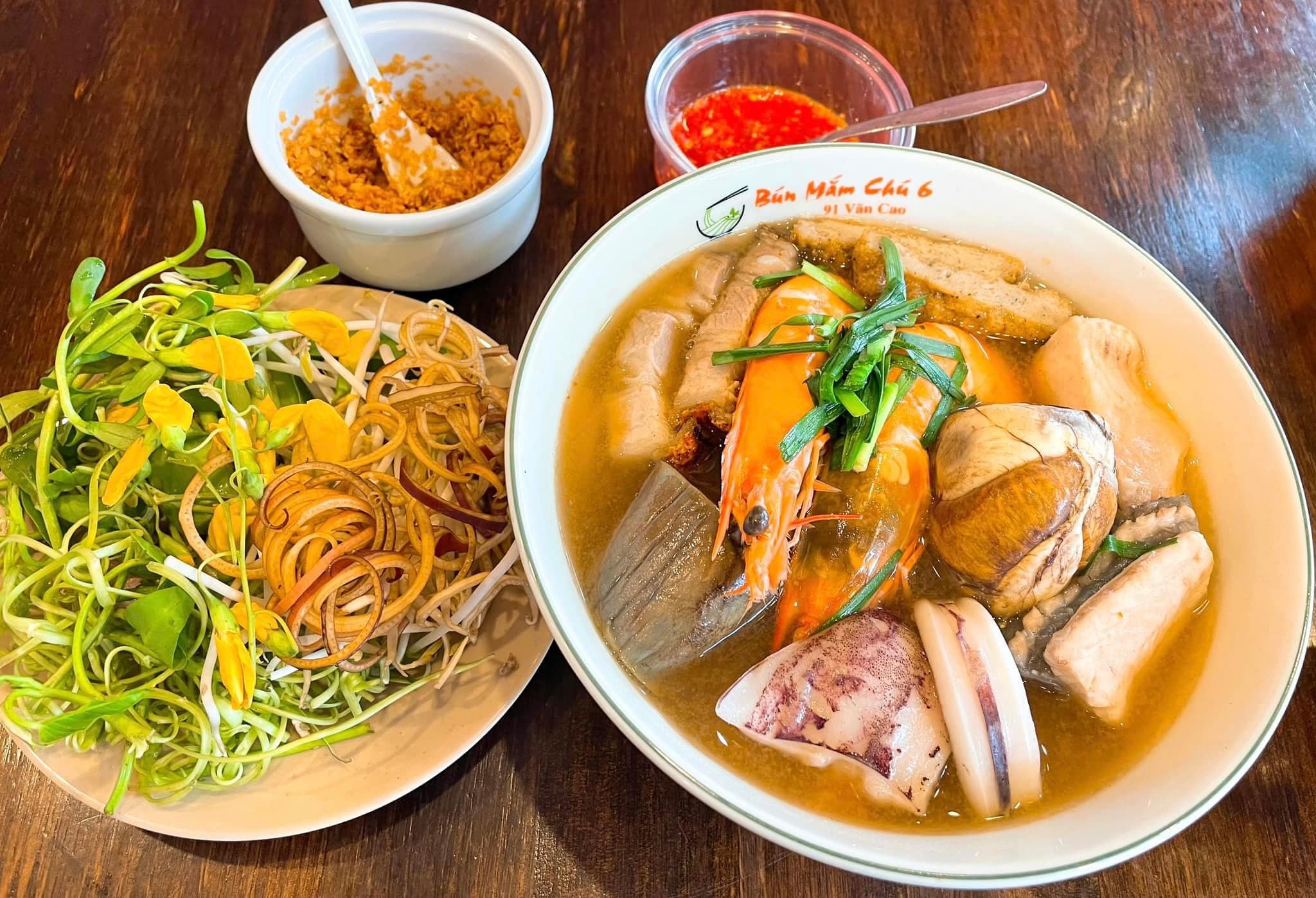 Bún mắm chú 6