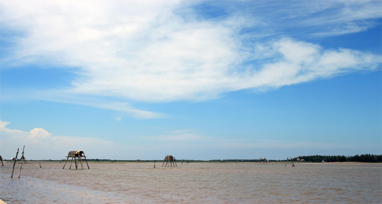 Bãi biển Đồng Châu tại Thái Bình