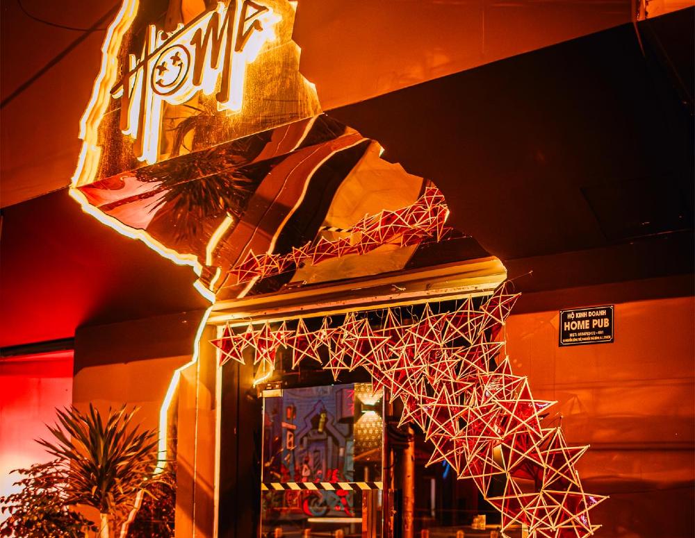 Home Pub Saigon