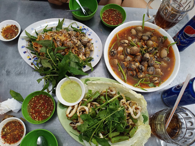 Quán ốc vừa ngon, vừa rẻ tại quận Tân Bình