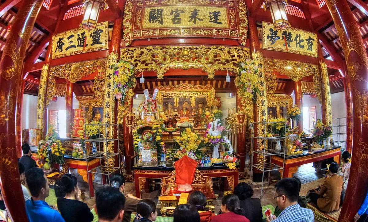 đền ông Hoàng Mười Nghệ An