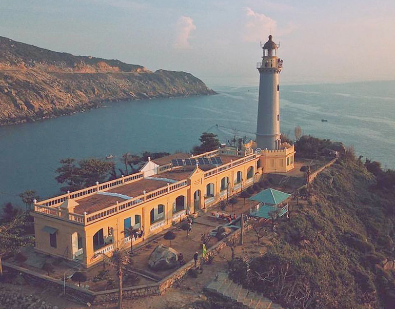 Hải đăng Mũi Điện 