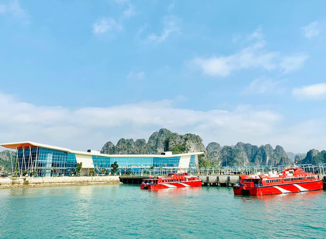 Bến cảng Ao Tiên