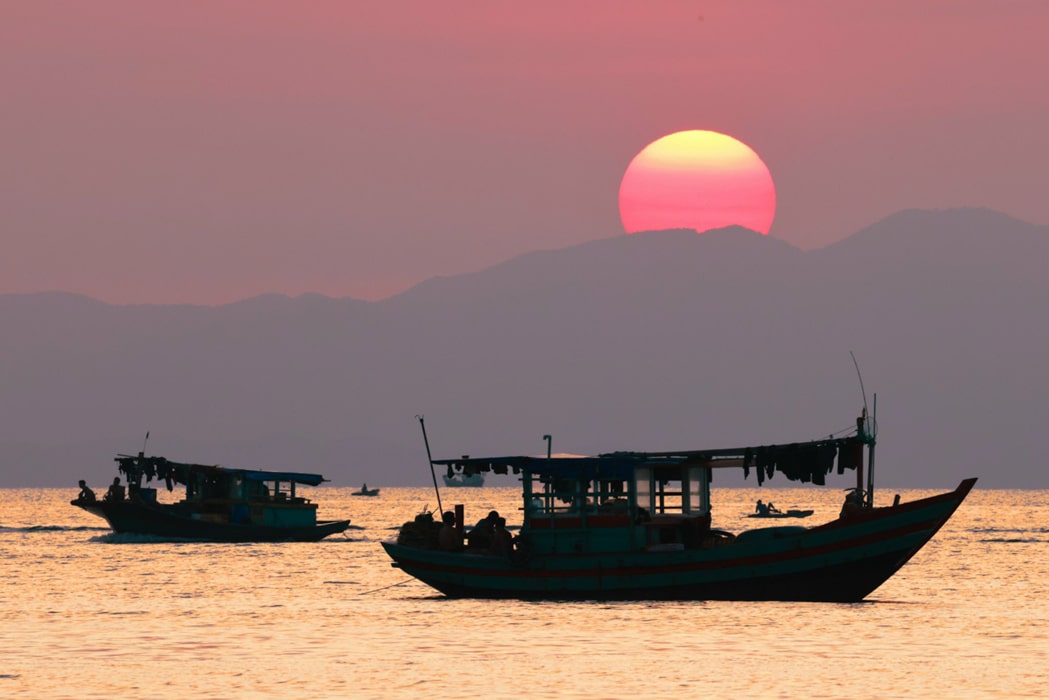 Hoàng hôn lãng mạn tại Âu Cảng