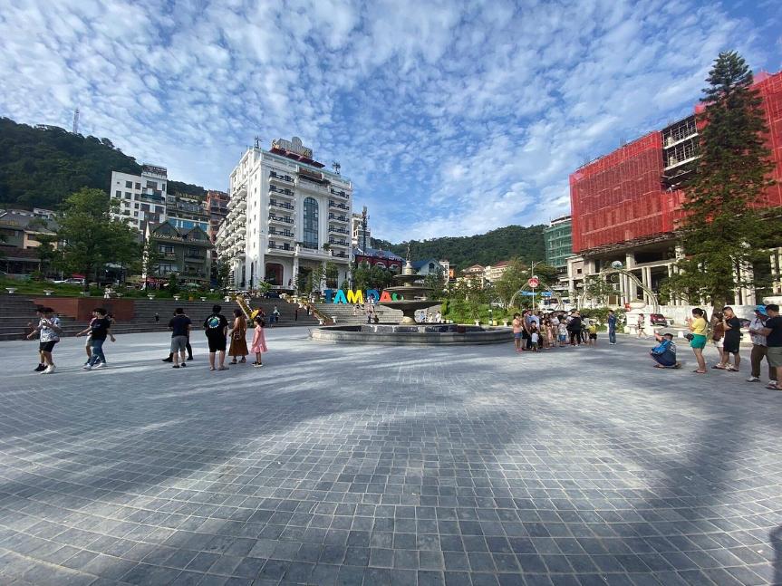 Quảng trường Tam Đảo