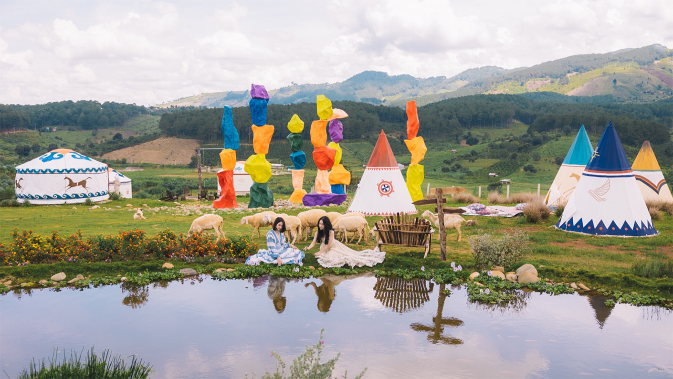 Hóa thân du mục ở Mongo Land 