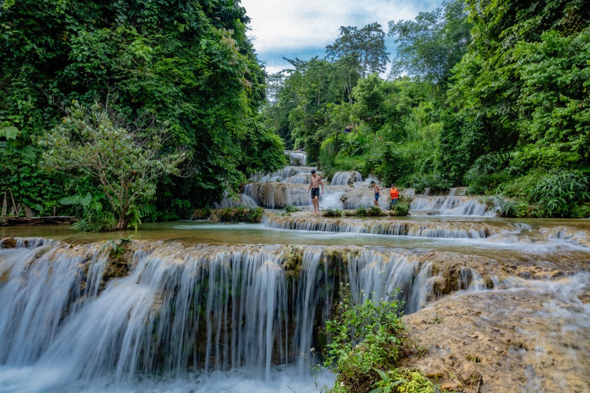 Thời điểm thích hợp để du lịch thác Mu Hòa Bình