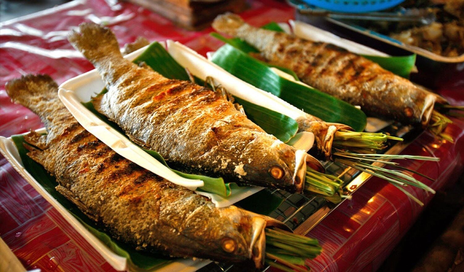 Đặc sản tại hồ Thác Bà Yên Bái
