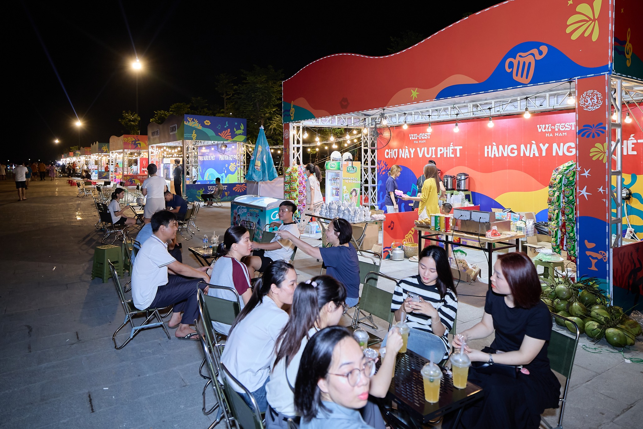 Chợ đêm VUI-Fest tại Sun World Hà Nam