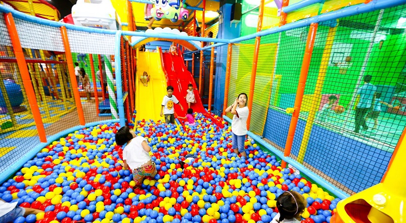 Nhà bóng tại Asia Park