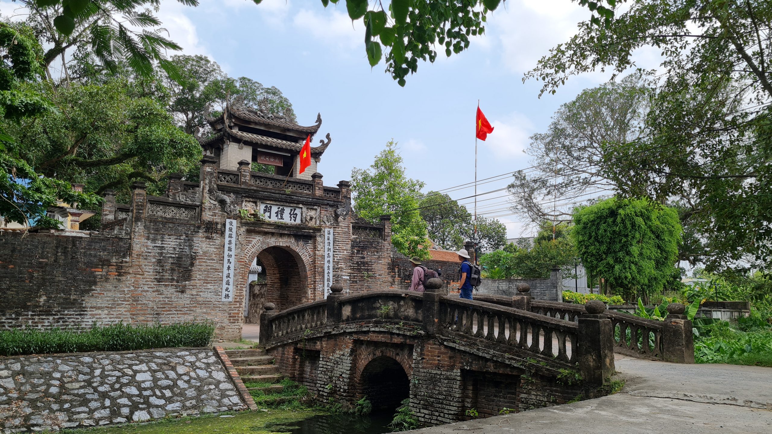 Đình làng cổ Ước Lễ