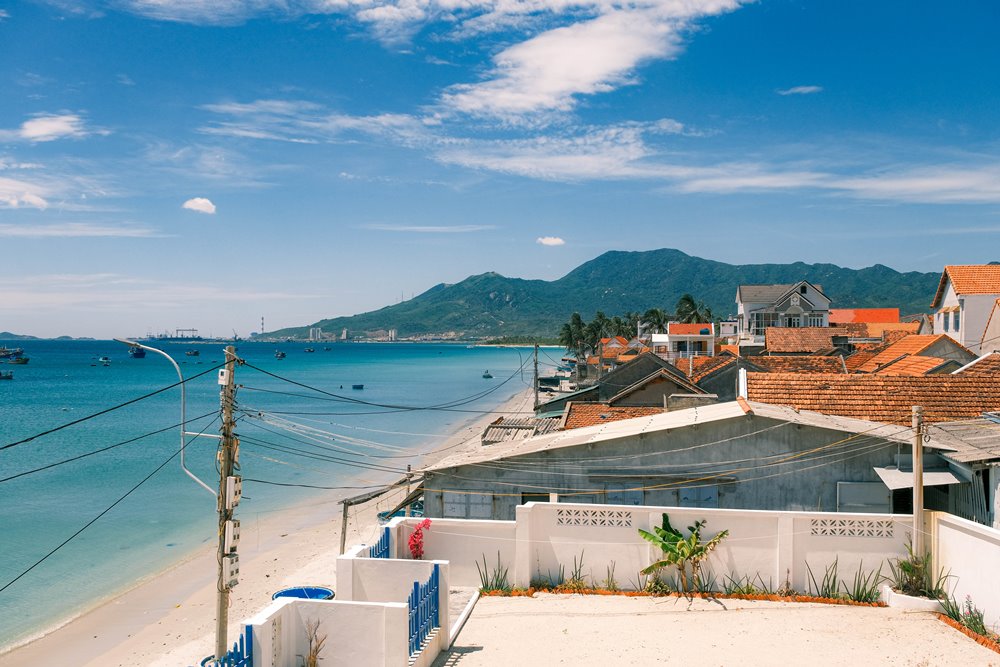 Những căn homestay ven biển Dốc Lết
