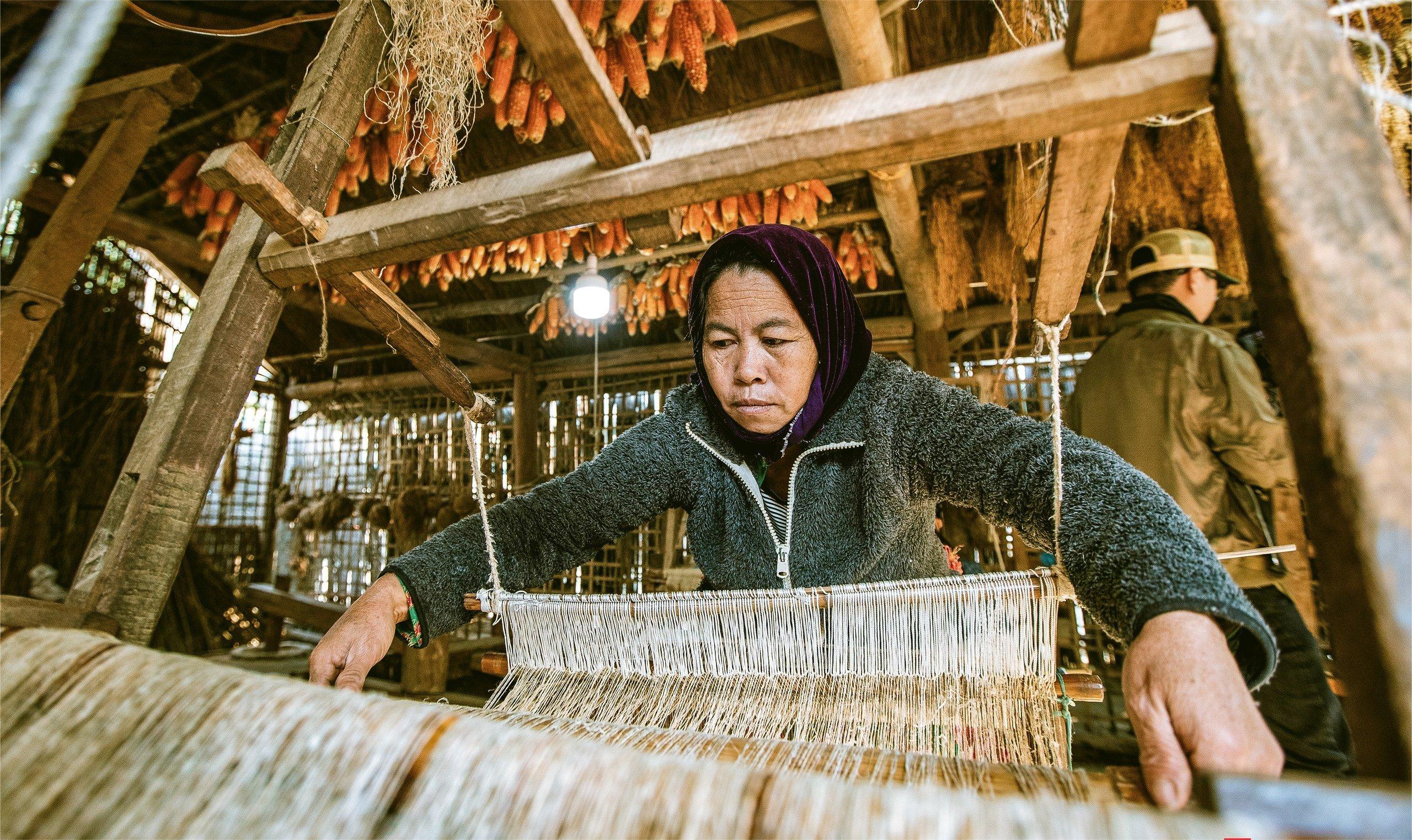Kinh nghiệm tham quan làng dệt Lùng Tám