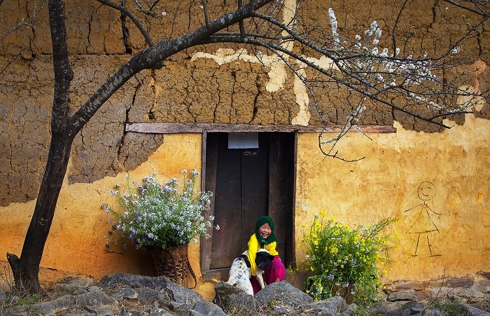 Làng dệt lanh Lùng Tám