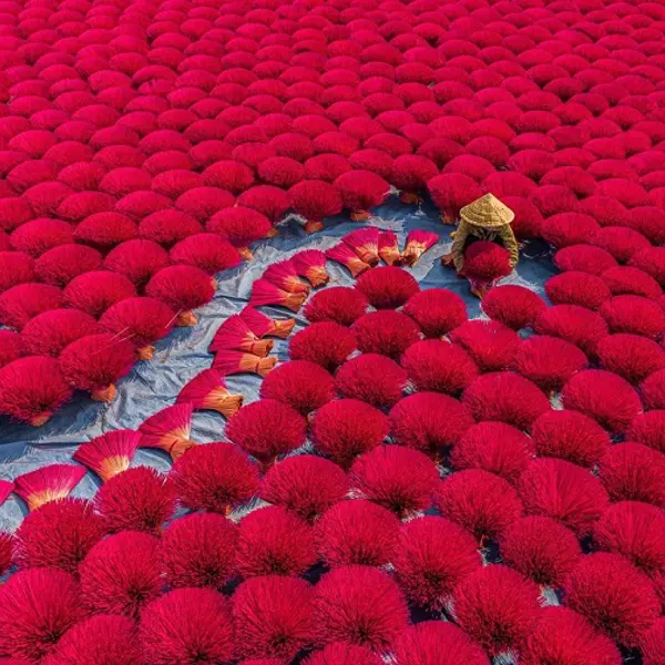 Kinh nghiệm khám phá làng hương Quảng Phú Cầu - Tìm lại nét đẹp truyền thống giữa phố thị ồn ào