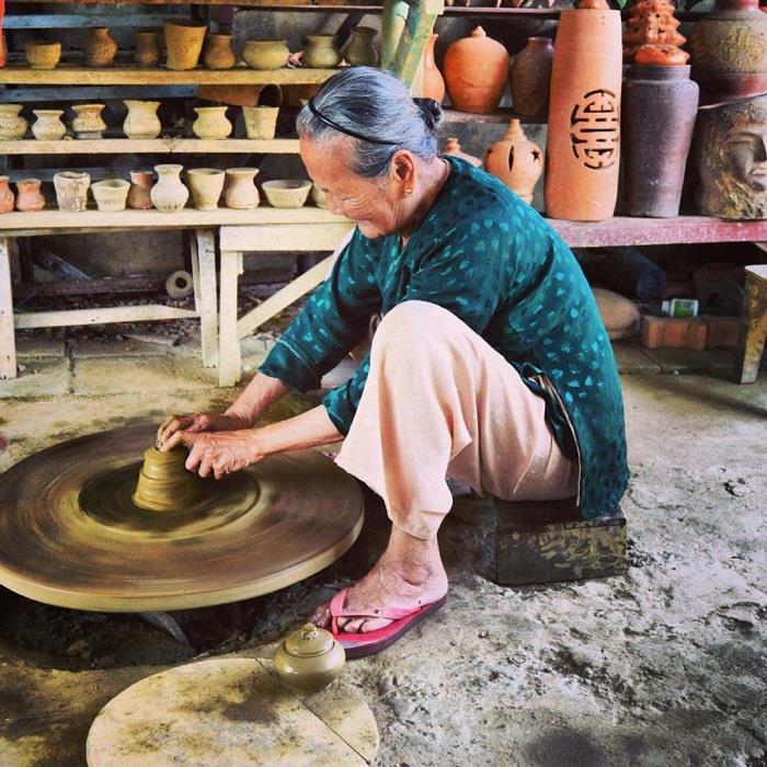 Nghệ nhân làm gốm tại Thanh Hà