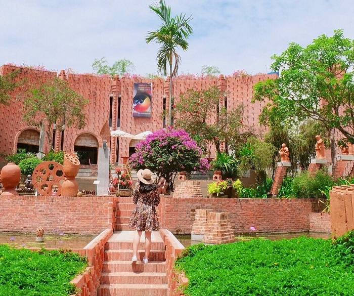 Giá vé tham quan làng gốm Thanh Hà