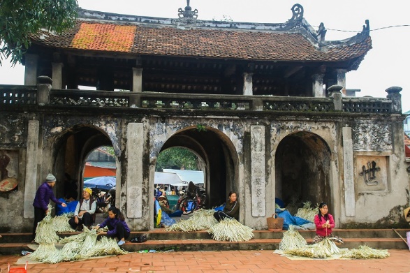 Đình làng Chuông