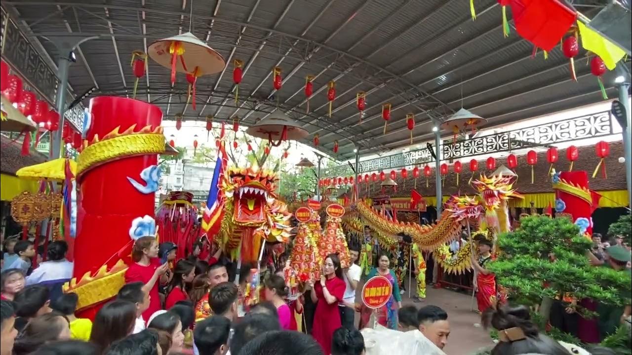 Hội làng Chuông