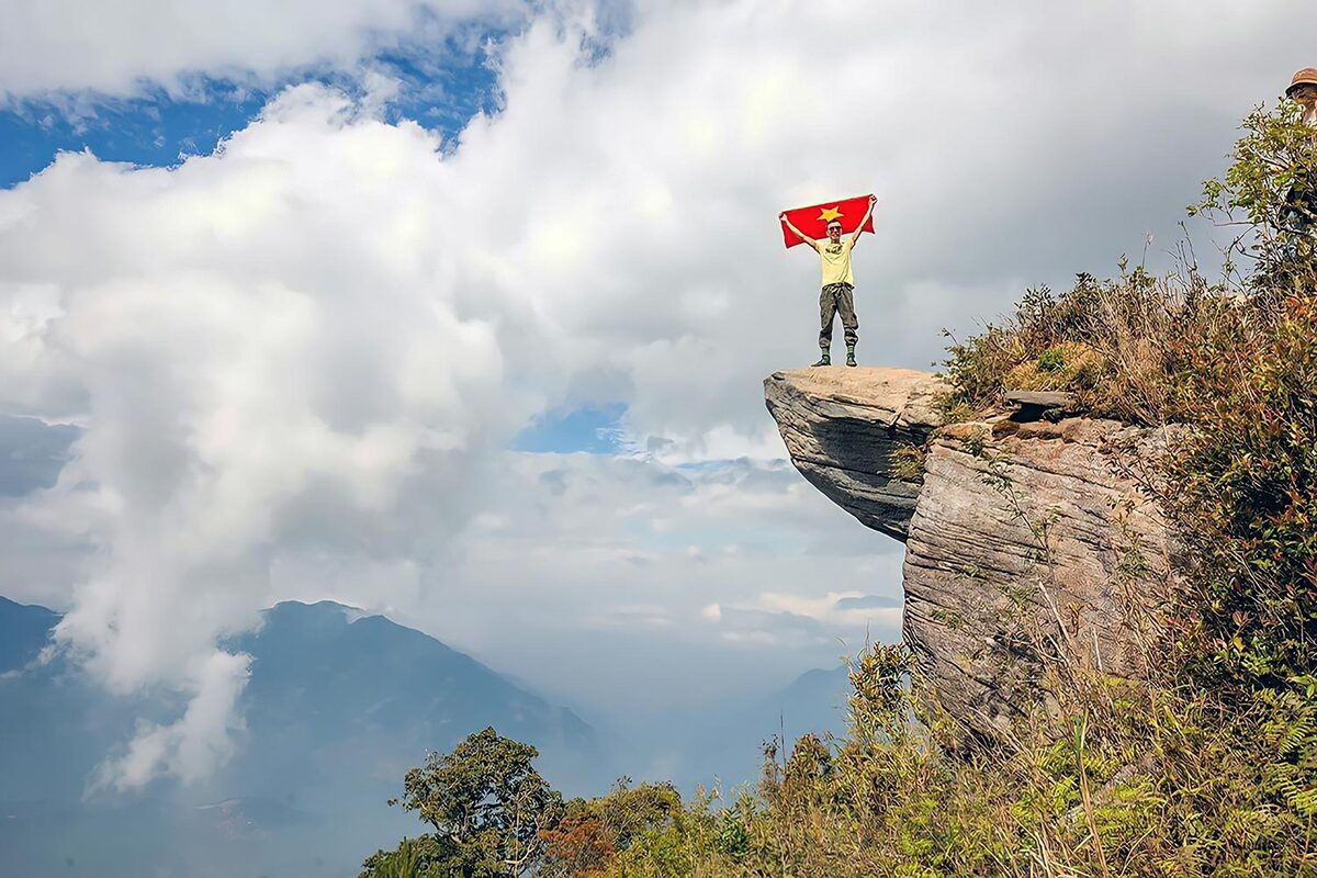 Thời điểm thích hợp cho du khách săn mây tại Tà Xùa