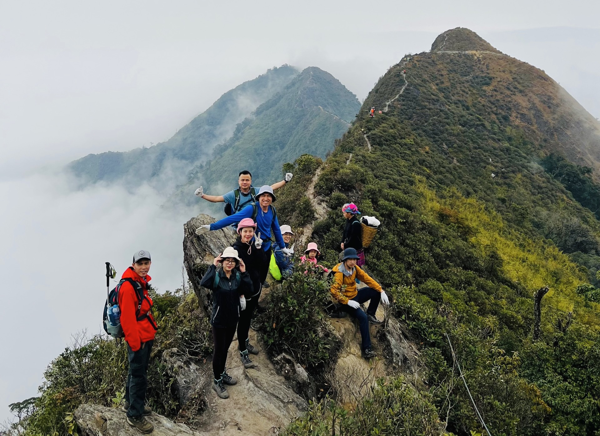 Kinh nghiệm trekking đỉnh Tà Xùa tại Yên Bái