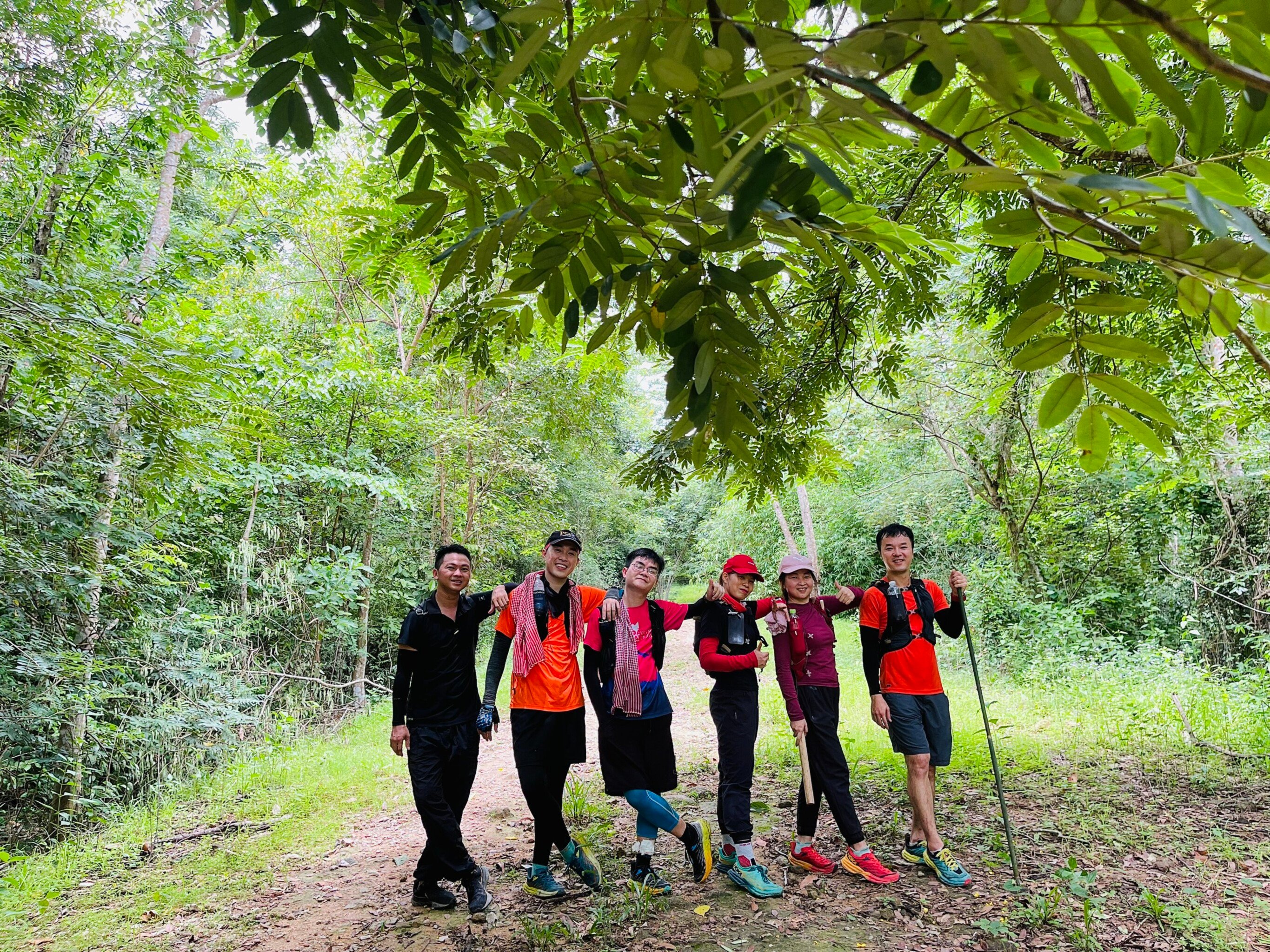 Kinh nghiệm cho du khách trekking núi Dinh