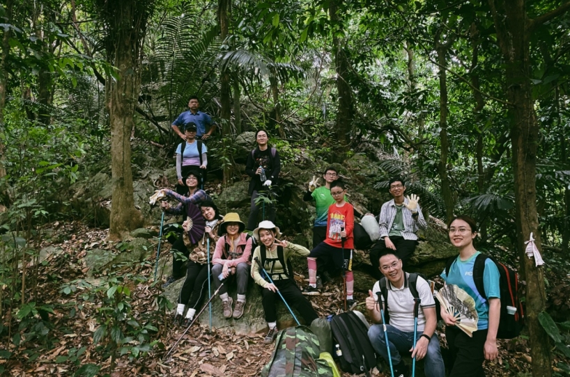 Trekking rừng Cúc Phương