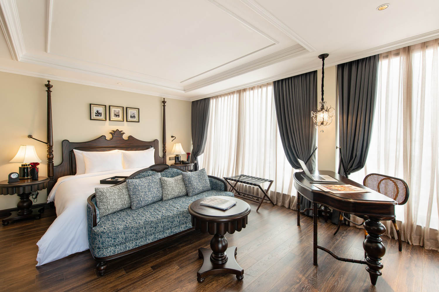 Phòng nghỉ tại khách sạn La Siesta Classic Mã Mây