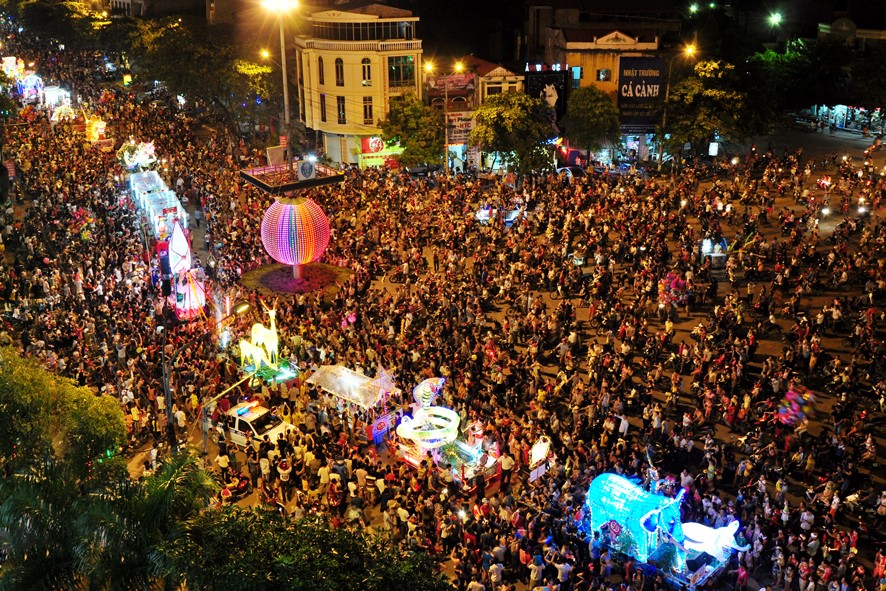 Lưu ý cho du khách khi tham gia lễ hội thành Tuyên