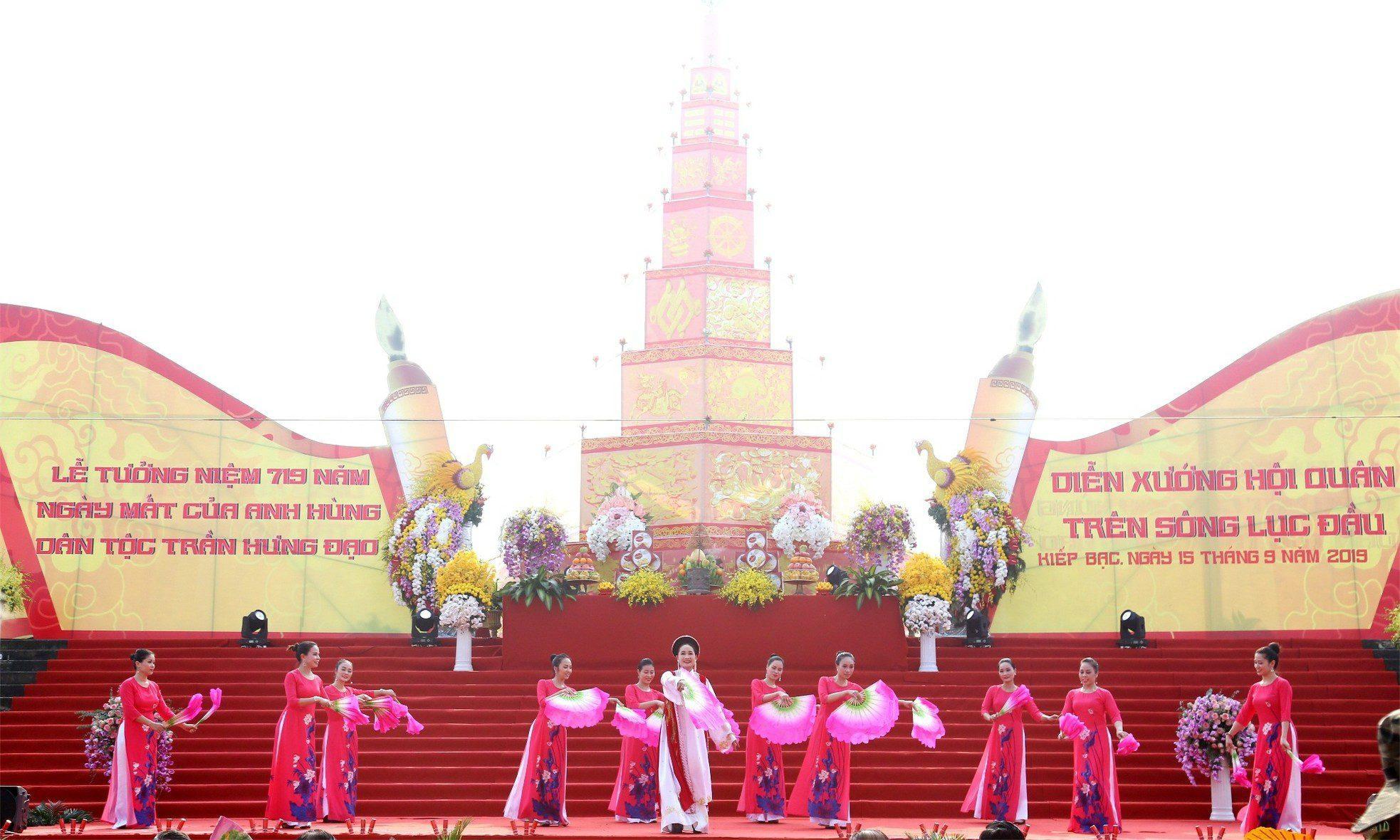 Các tiết mục văn nghệ khai mạc