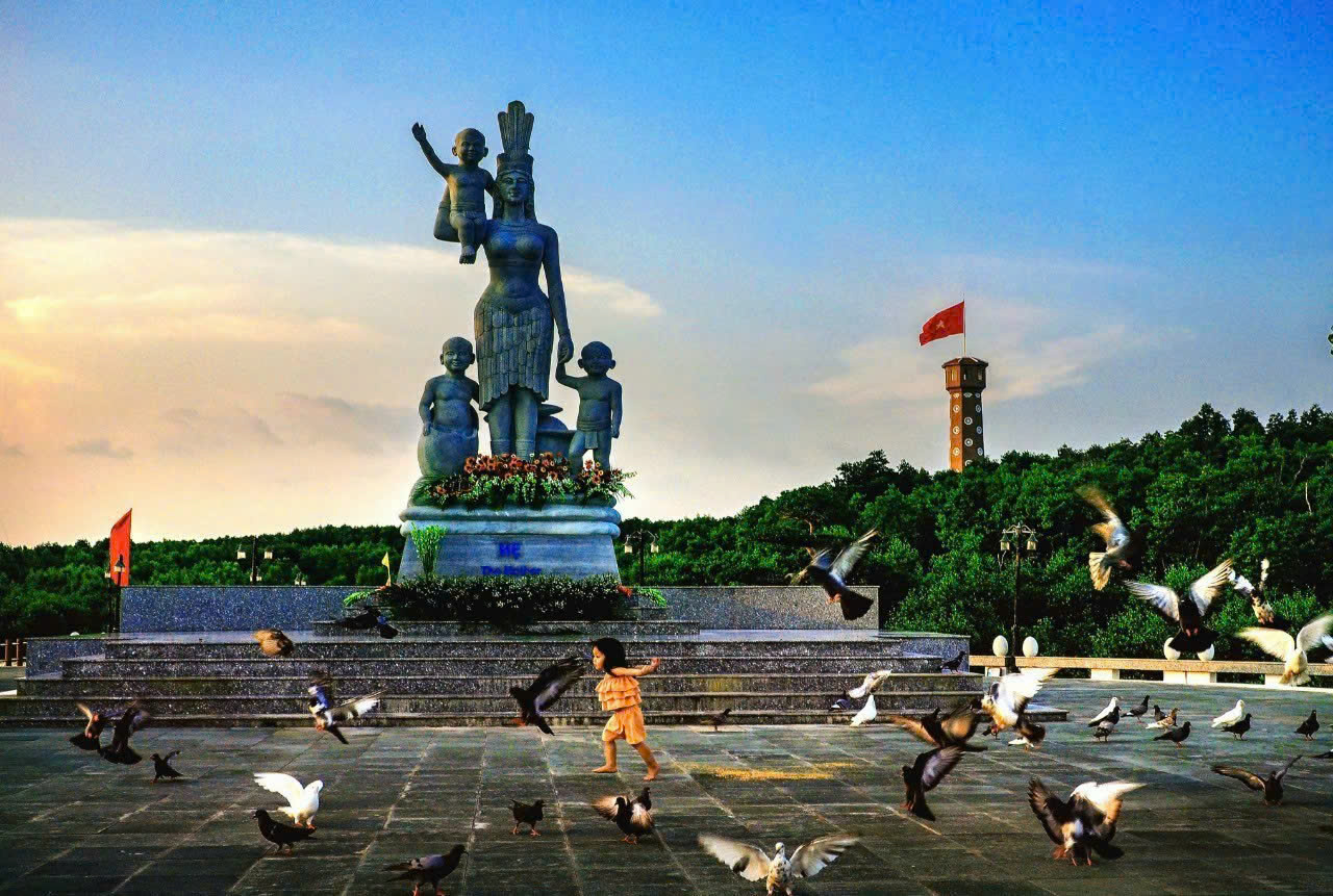 Khu du lịch quốc gia mũi Cà Mau