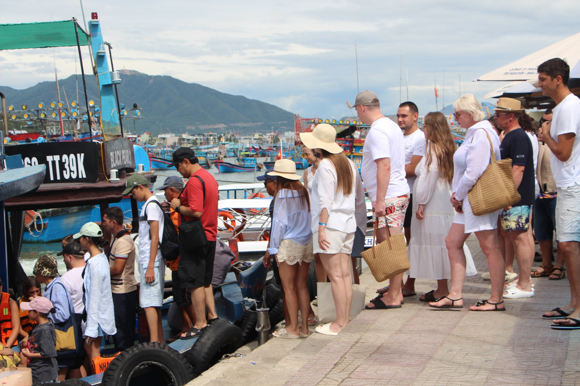 Thu vé tham quan tại Nha Trang