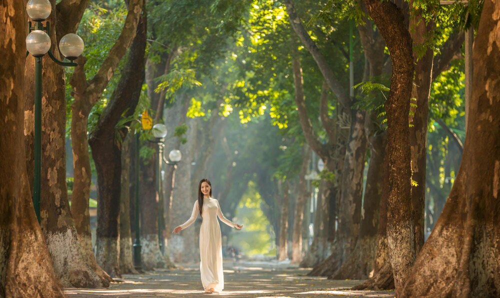 Phố Phan Đình Phùng giữa trưa hè